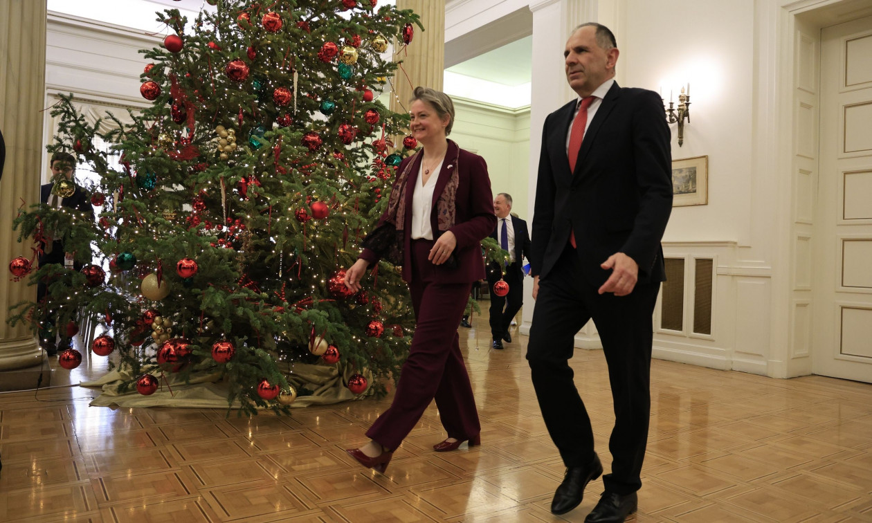 Συνάντηση Γεραπετρίτη με ΥΠΕΞ Βρετανίας: Οι εξοπλισμοί να μην στρέφονται κατά συμμάχων