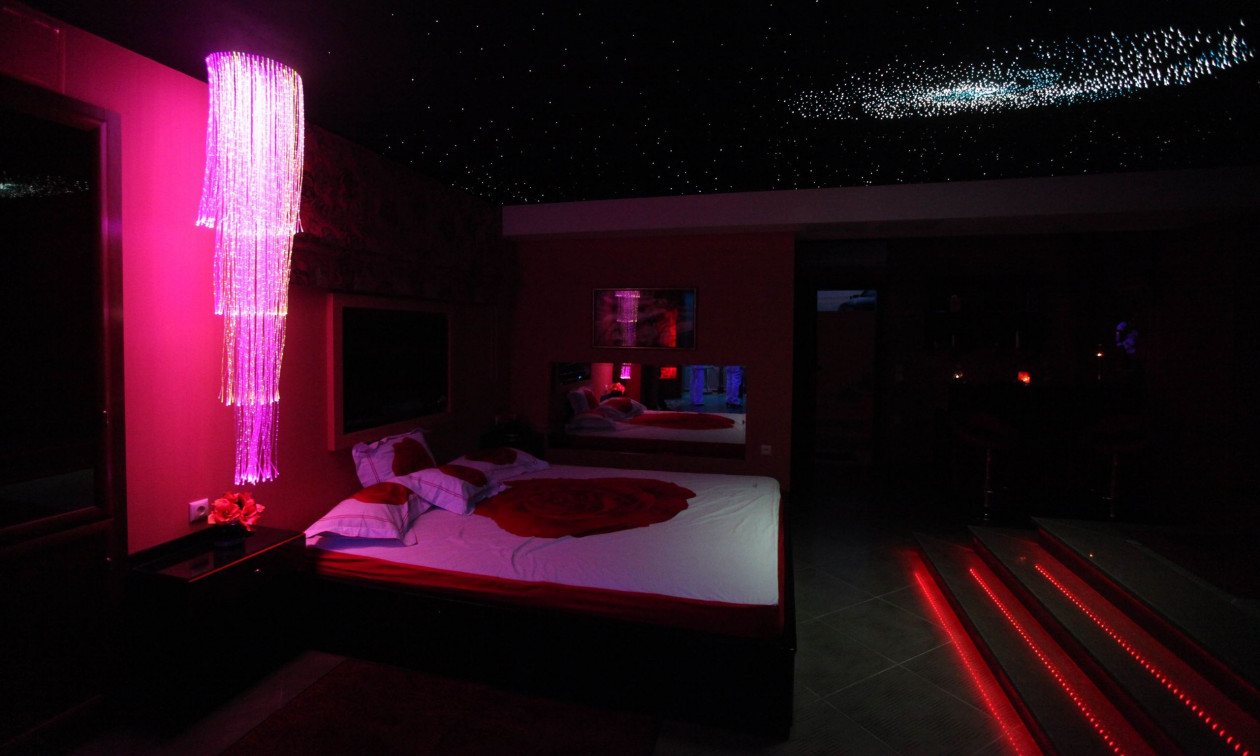 &Epsilon;&xi;&alpha;&rho;&theta;&rho;ώ&theta;&eta;&kappa;&epsilon; &kappa;ύ&kappa;&lambda;&omega;&mu;&alpha; trafficking &sigma;&tau;&eta; &Theta;&epsilon;&sigma;&sigma;&alpha;&lambda;&omicron;&nu;ί&kappa;&eta; &ndash; &Epsilon;&kappa;&mu;&epsilon;&tau;&alpha;&lambda;&lambda;&epsilon;ύ&omicron;&nu;&tau;&alpha;&nu; &gamma;&upsilon;&nu;&alpha;ί&kappa;&epsilon;&sigmaf; &sigma;&epsilon; &omicron;ί&kappa;&omicron;&upsilon;&sigmaf; &alpha;&nu;&omicron;&chi;ή&sigmaf;