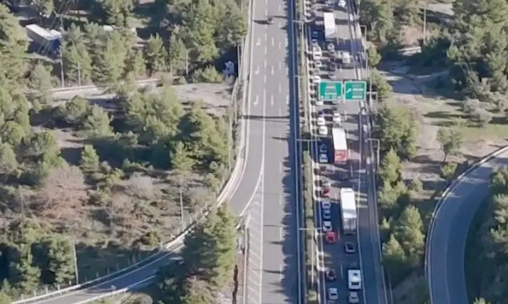 Δημογλίδου: Στο Μαρτίνο το μόνο κλειστό σημείο από τα αγροτικά μπλόκα