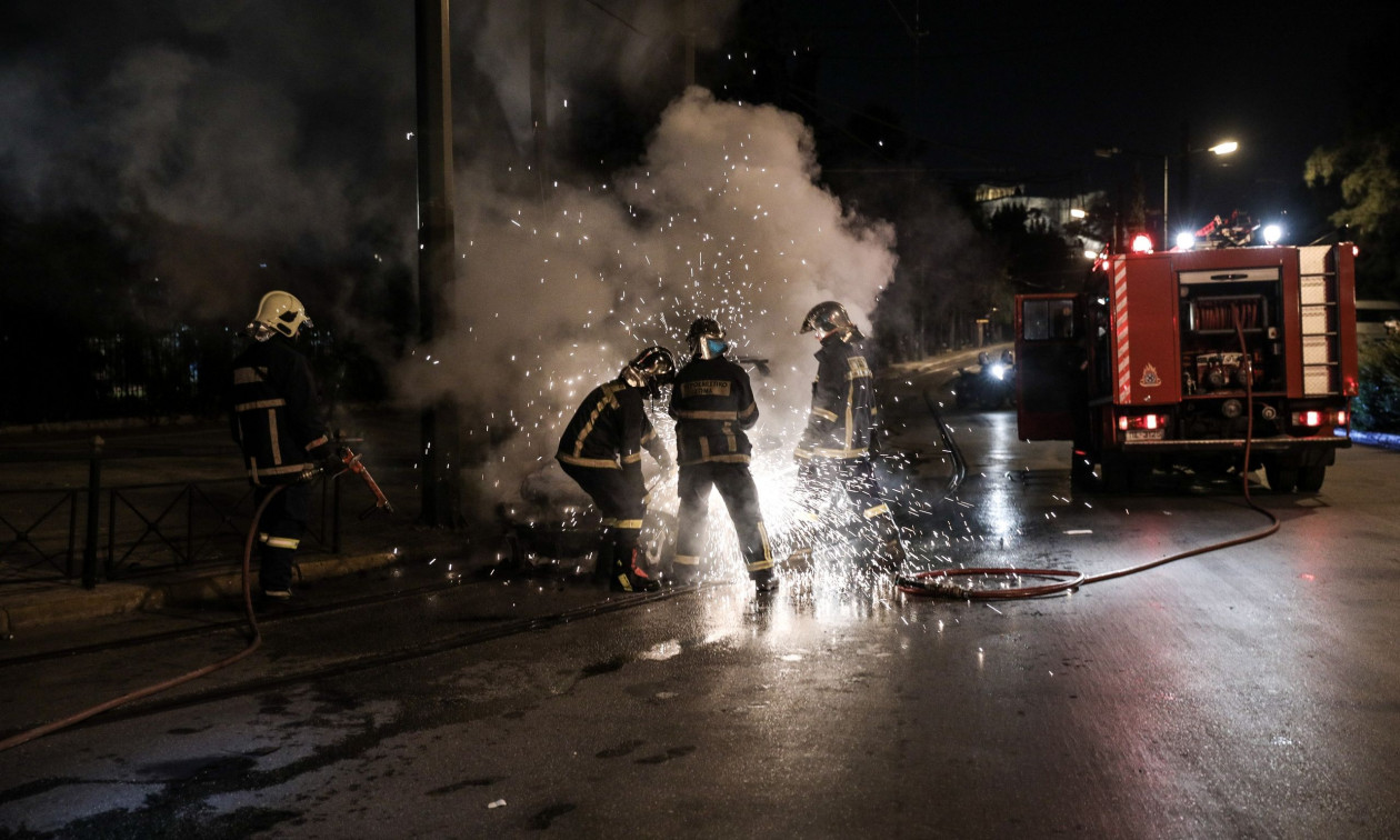 Φωτιά σε αυτοκίνητο στο Μουρίκι Θηβών – Άμεση επέμβαση της Πυροσβεστικής