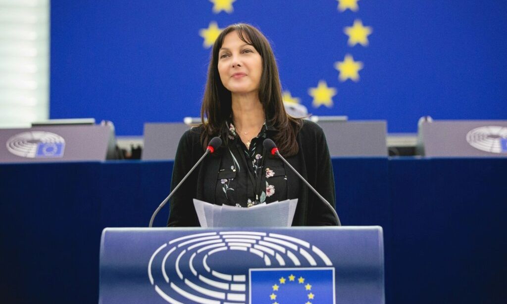 FIR Αθηνών: Κατεπείγουσα παρέμβαση Κουντουρά στην Κομισιόν για το «μπλακ άουτ»