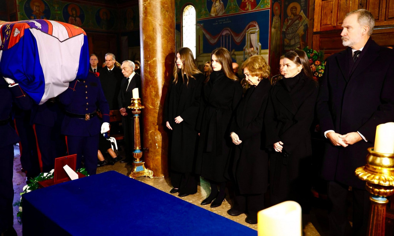 Πριγκίπισσα Ειρήνη: Η ισπανική βασιλική οικογένεια την αποχαιρέτισε - Φωτογραφίες και βίντεο