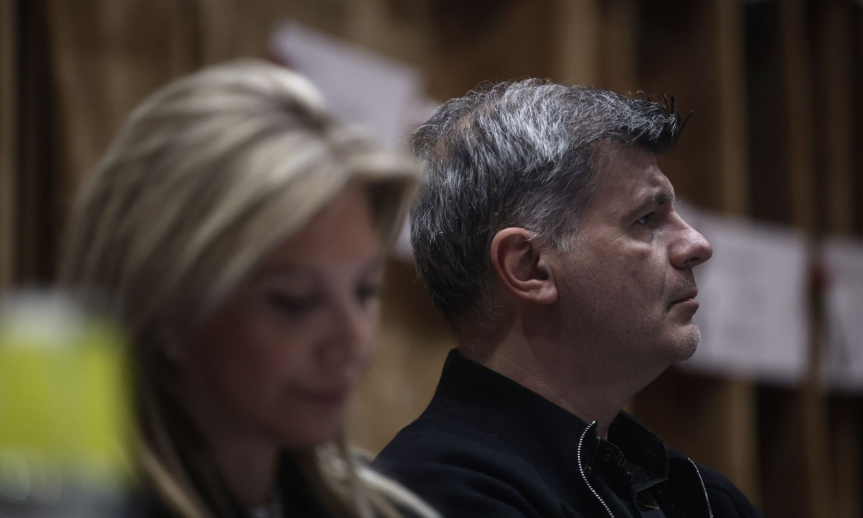 Δεληβοριάς, Μωραΐτης, Μπισμπίκης εναντίον Καρυστιανού για τις αμβλώσεις