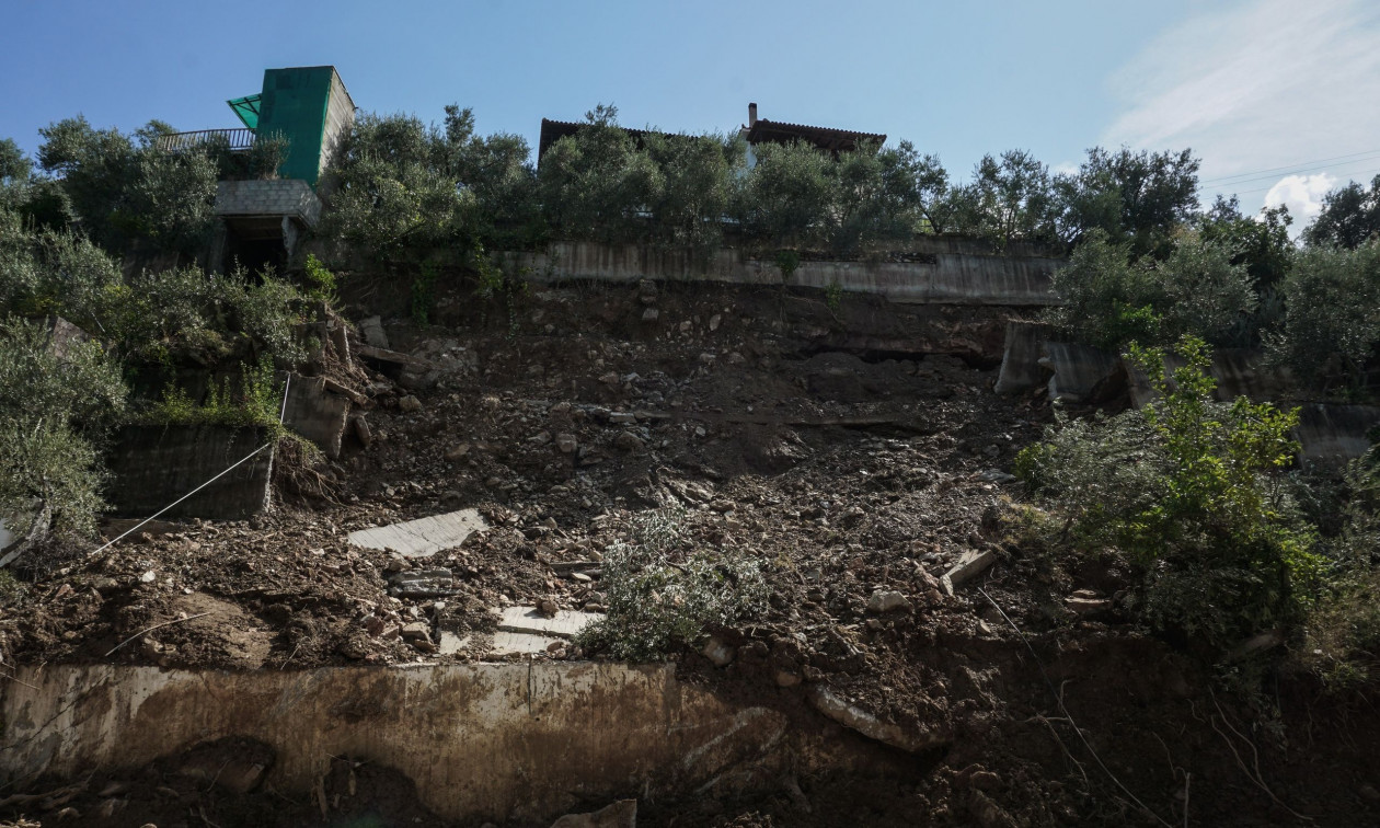 Μαγνησία: Έπεσε βράχος στην Τσαγκαράδα - Κατολισθήσεις στην Άφησσο