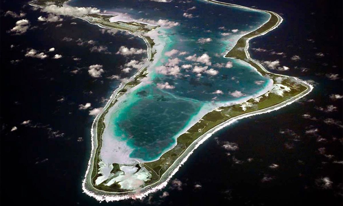 Το Λονδίνο αναστέλλει τη συμφωνία για επιστροφή των Τσάγκος στον Μαυρίκιο - Ο Τραμπ απέσυρε το «ναι»