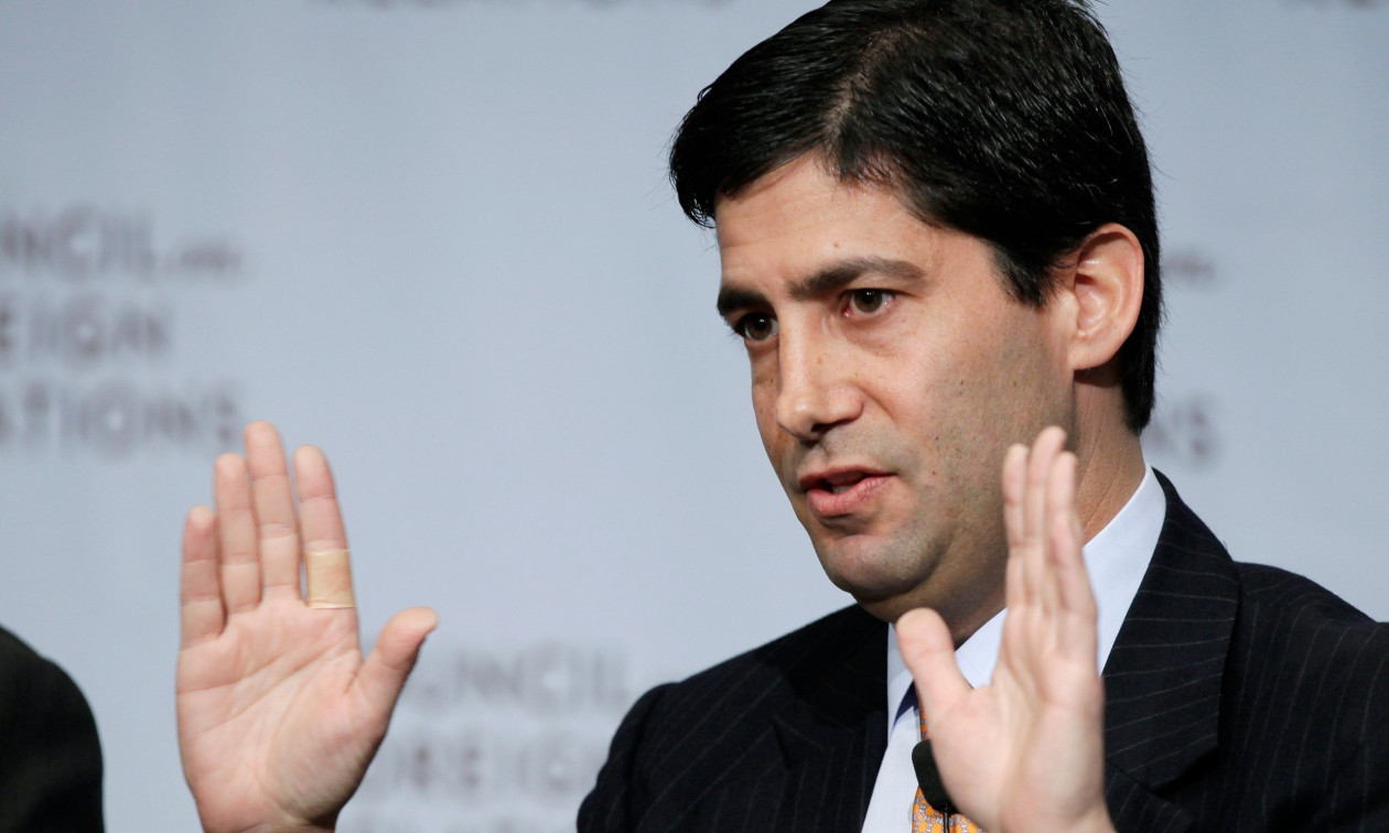 Ο Κέβιν Γουόρς υποψήφιος του Τραμπ για την προεδρία της Fed - Ποιος είναι ο 55χρονος τραπεζίτης