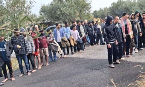 Times: Η ΕΕ αναζητά κέντρα επιστροφής μεταναστών εκτός Ευρώπ