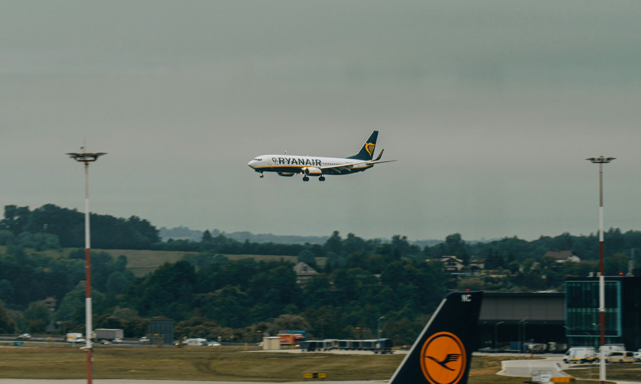 Aλλάζουν από σήμερα τα ταξίδια εντός Ευρώπης: Δακτυλικά αποτυπώματα και φωτογραφίες