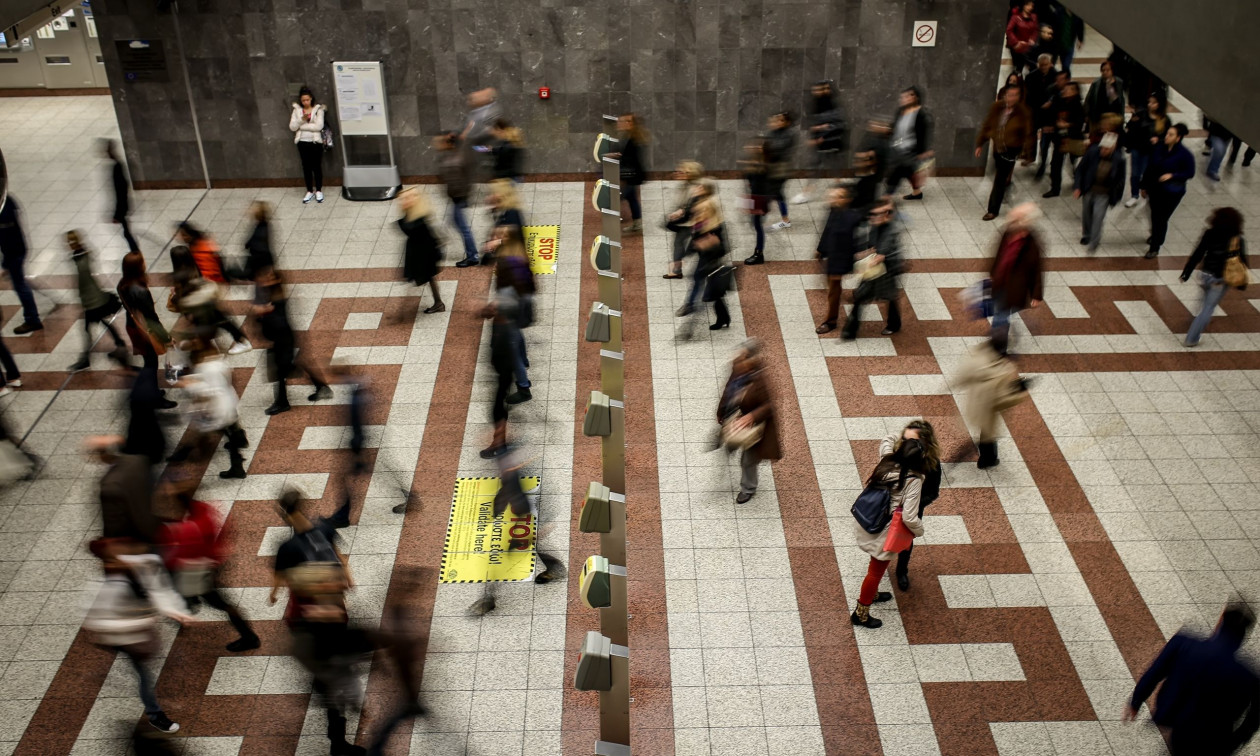 Συμμορίες «ξαφρίζουν» επιβάτες στα Μέσα Μεταφοράς – Αστυνομικοί προσποιούνται τους επιβάτες