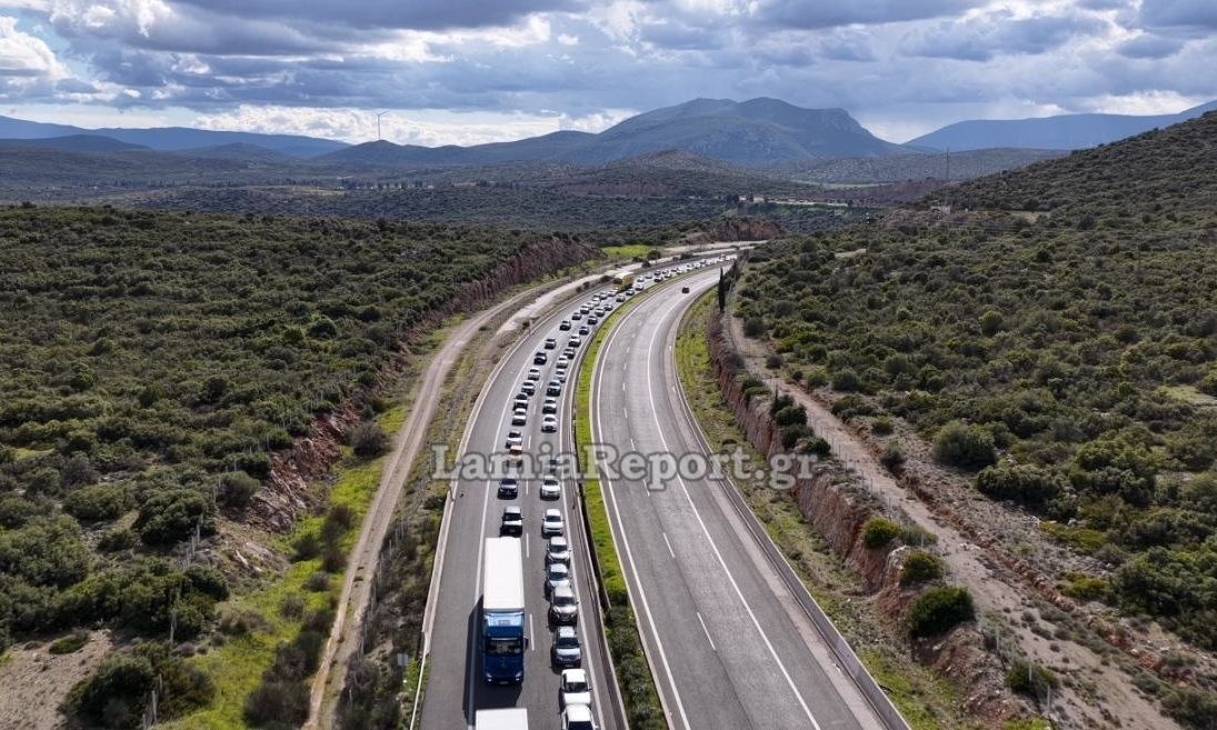 «Γολγοθάς» για τους εκδρομείς στην Αθηνών-Λαμίας - Βίντεο