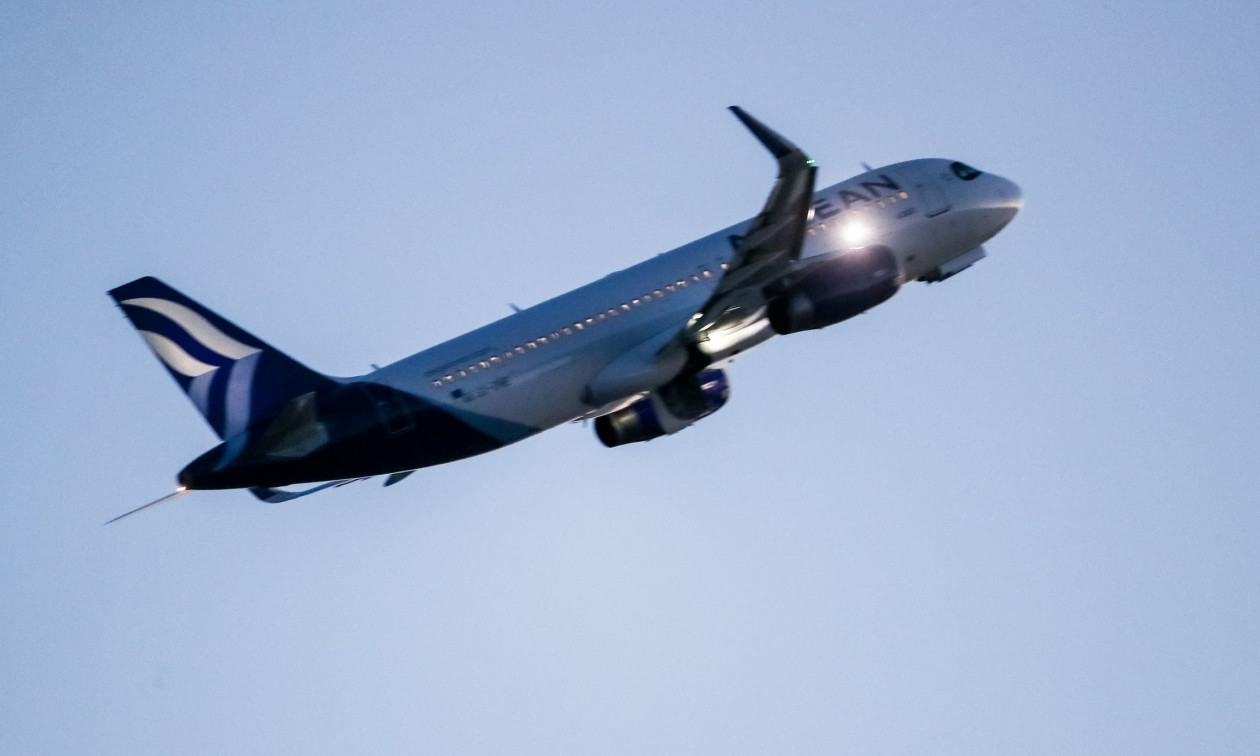 Σύλληψη μεθυσμένου επιβάτη σε πτήση προς τη Θεσσαλονίκη – Απείλησε, έβρισε και χτύπησε αστυνομικό