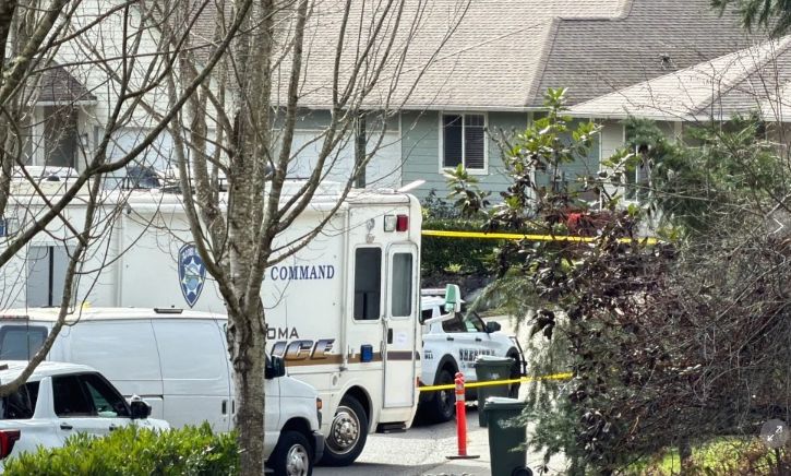 &Eta;&Pi;&Alpha;: &Tau;έ&sigma;&sigma;&epsilon;&rho;&iota;&sigmaf; &nu;&epsilon;&kappa;&rho;&omicron;ί &sigma;&epsilon; &epsilon;&pi;ί&theta;&epsilon;&sigma;&eta; &mu;&epsilon; &mu;&alpha;&chi;&alpha;ί&rho;&iota; &kappa;&omicron;&nu;&tau;ά &sigma;&tau;&omicron; &Sigma;&iota;ά&tau;&lambda; &ndash; &Nu;&epsilon;&kappa;&rho;ό&sigmaf; &alpha;&pi;ό &pi;&upsilon;&rho;ά &kappa;&alpha;&iota; &omicron; &delta;&rho;ά&sigma;&tau;&eta;&sigmaf;