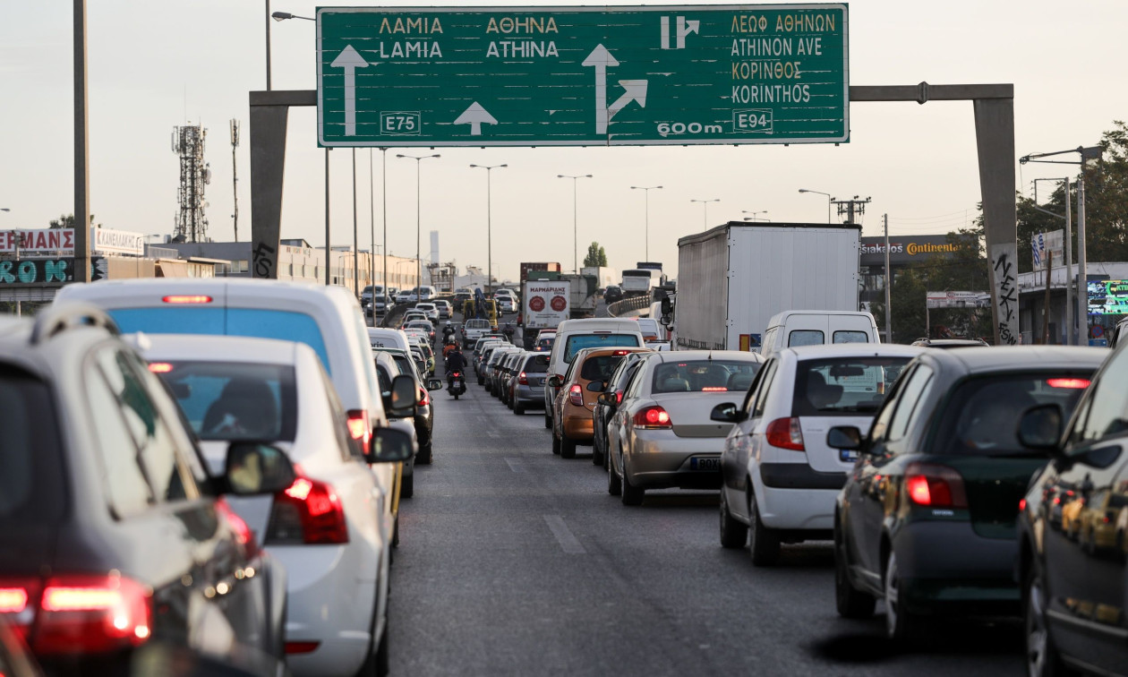 Κίνηση: Στο «κόκκινο» Κηφισός και Κηφισίας - Που αλλού παρατηρούνται καθυστερήσεις