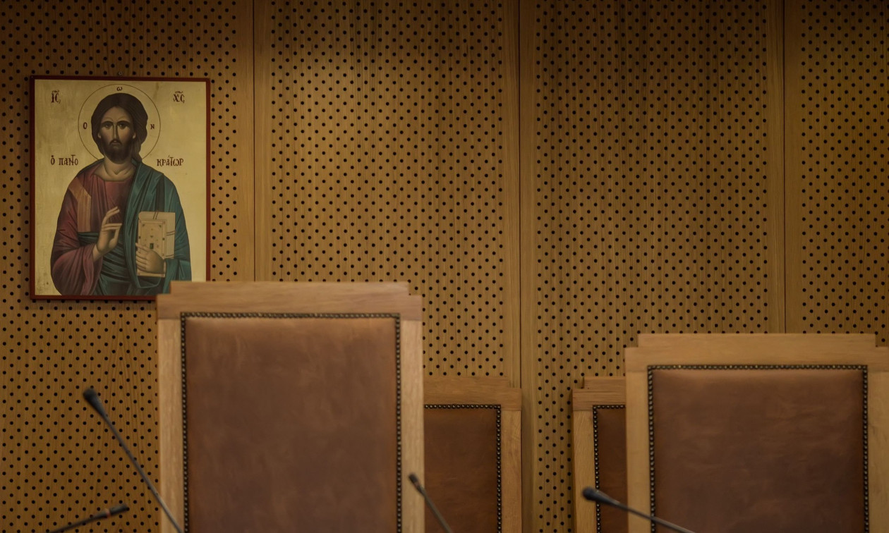 Εικόνες στα δικαστήρια: Δεν συνιστούν προσβολή του δικαιώματος σε δίκαιη δίκη, λέει το υπουργείο