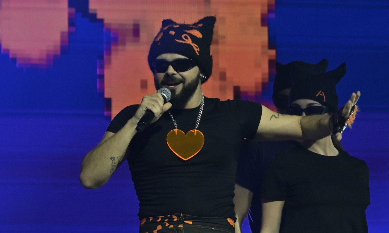 Eurovision: Ο Akylas ποζάρει με τα μεγάλα φαβορί της Φινλανδίας