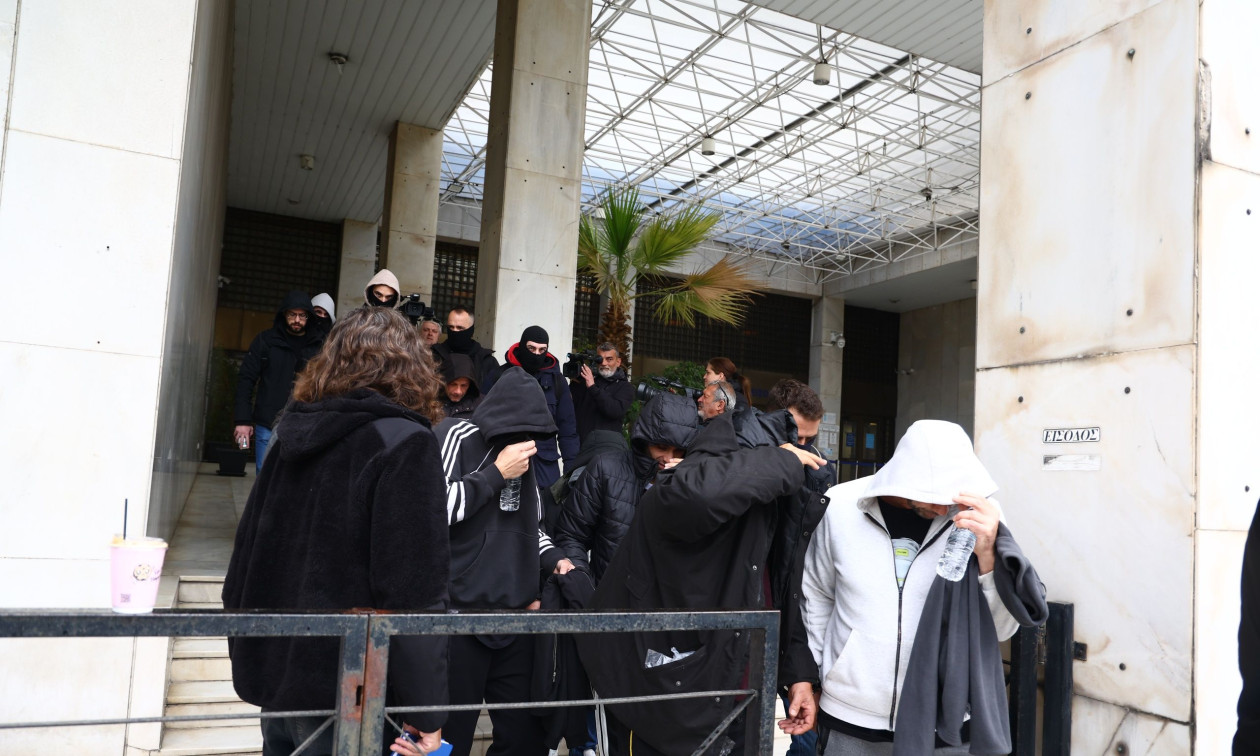 Απάτη σε βάρος του ΕΦΚΑ: «Δεν ξέρεις άλλο λαμόγιο;» - Νέοι διάλογοι-«φωτιά» των μελών του κυκλώματος