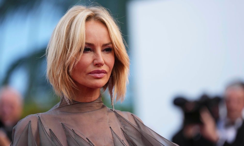 Συγλονίζει η Αντριάνα Σκλεναρίκοβα για την κακοποίηση από τον εν διαστάσει σύζυγό της