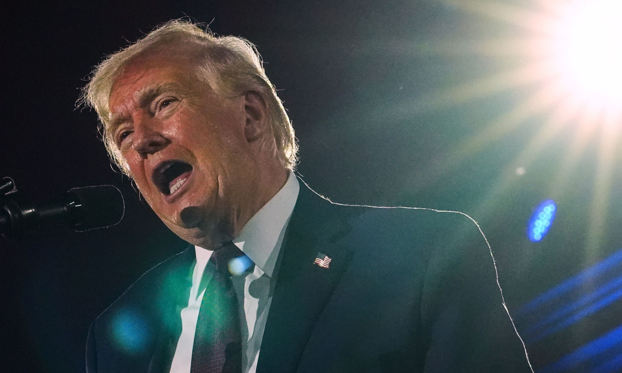 Τραμπ: «Το Ιράν θέλει τόσο πολύ να κάνει συμφωνία, αλλά φοβούνται να το πουν»