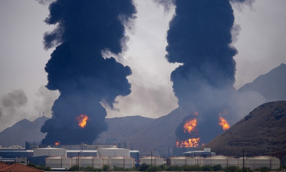 Ιράν: Πλήγματα κοντά σε πυρηνικό σταθμό και σε πετροχημική ζώνη - Τουλάχιστον ένας νεκρός