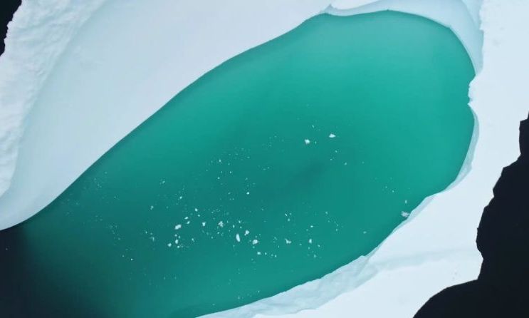 Ο λόγος που ο πάγος της Ανταρκτικής αλλάζει χρώμα και γίνεται πράσινος