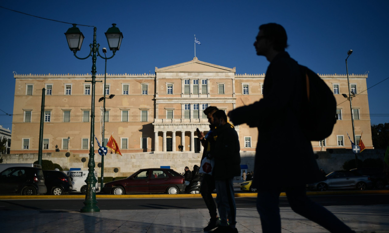 Αναθεώρηση: Σύμφωνοι, αλλά προς τι;