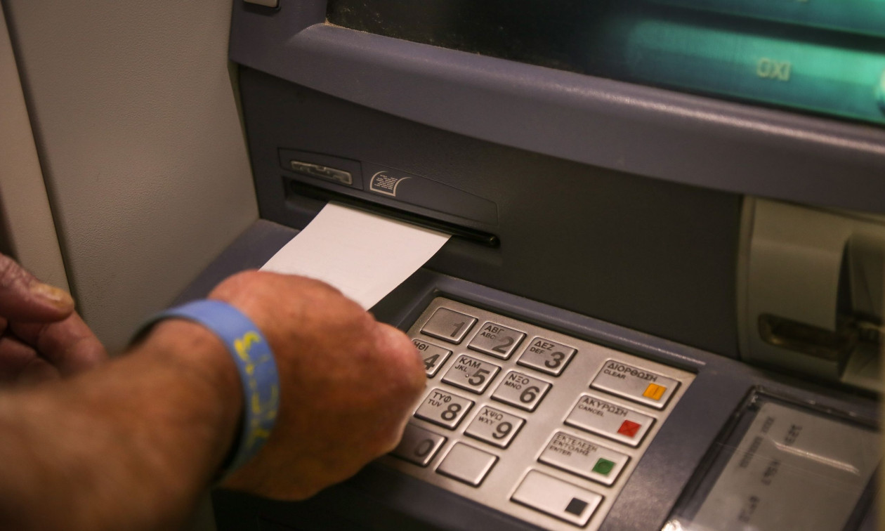 Κατώτατος μισθός στα 920 ευρώ: Πόσο αυξάνονται 19 επιδόματα από 1ης Απριλίου