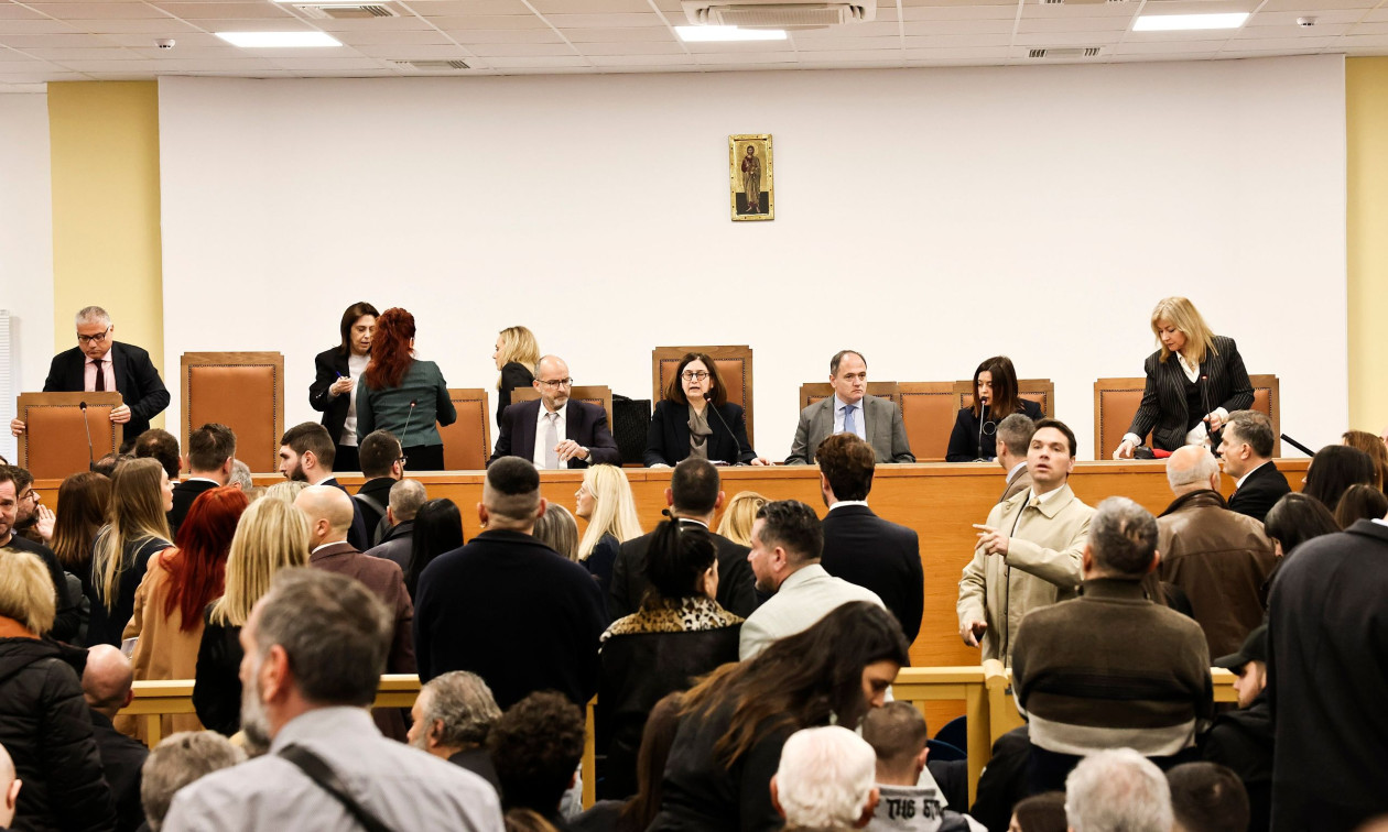 Τέμπη: Ενοποίηση αιθουσών για να λυθεί το πρόβλημα της χωρητικότητας για τη δίκη