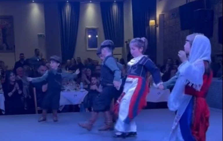 Η νέα γενιά είναι εδώ – Μικροί Κρητικοί μερακλήδες μάγεψαν με τις χορευτικές τους ικανότητες