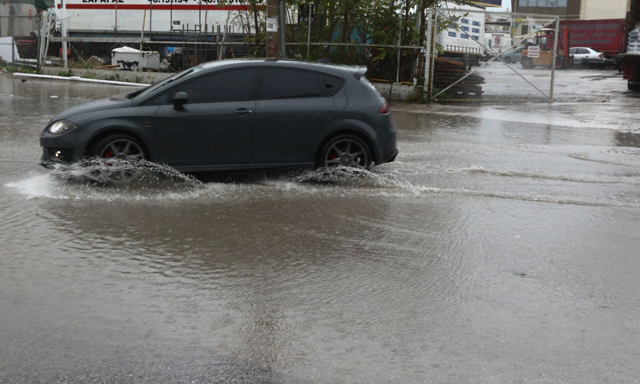 Καιρός - Ζιακόπουλος: Αυξημένη προσοχή σε 12 περιοχές - Κίνδυνος για πλημμυρικά φαινόμενα