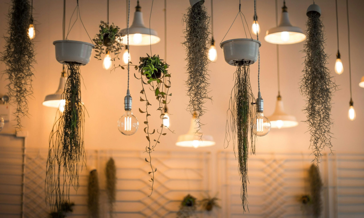 ΔΕΔΔΗΕ: Από την 1η Απριλίου το θερινό ωράριο μειωμένης τιμολόγησης