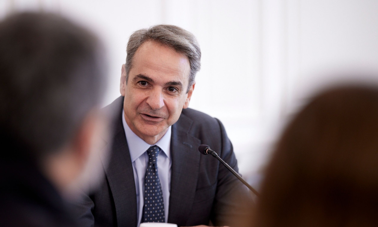 Ακρίβεια: Έκτακτη σύσκεψη Μητσοτάκη - Από αύριο η επιδότηση του diesel με 20 λεπτά το λίτρο