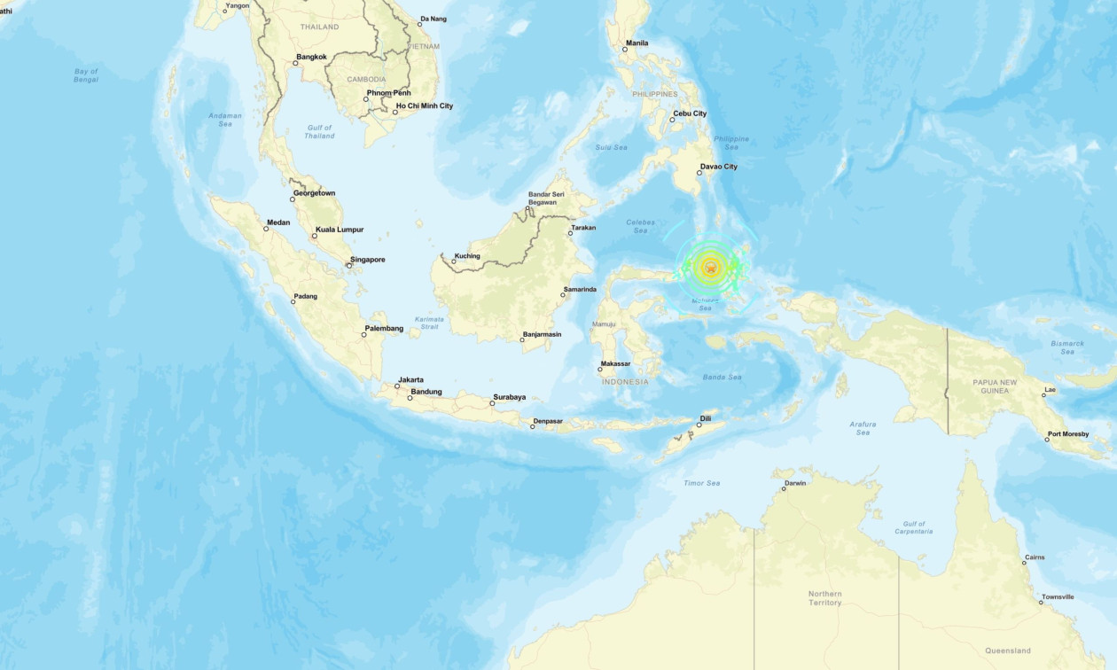 Μεγάλος σεισμός 7,6 Ρίχτερ στην Ινδονησία – Συναγερμός για τσουνάμι