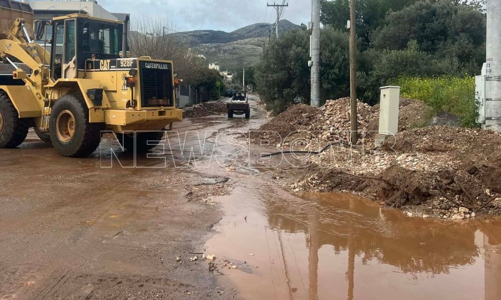 Κακοκαιρία: 1104 κλήσεις δέχτηκε η Πυροσβεστική για παροχή βοήθειας – 752 κλήσεις στην Περιφέρεια