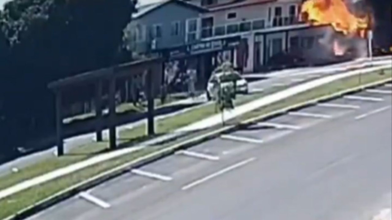 Βραζιλία: Αεροσκάφος έπεσε σε εστιατόριο - Τέσσερισ νεκροί