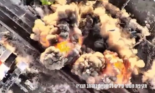 Συγλονιστικό βίντεο: Η στιγμή που ισραηλινό πλήγμα καταστρέφει ιρανικό φορτηγό