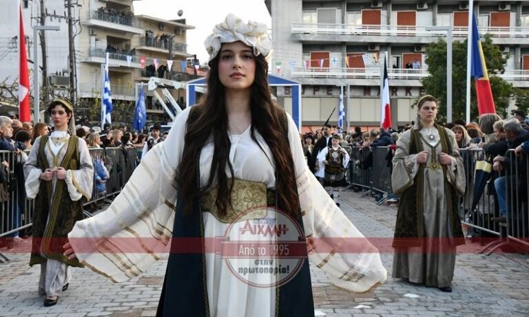 Μεσολόγγι: Η Ελλάδα τιμά τα 200 χρόνια από την Έξοδο - Εικόνες