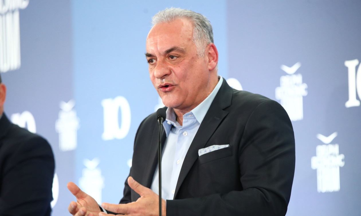 Πέθανε η μητέρα του ευρωβουλευτή της ΝΔ, Μανώλη Κεφαλογιάννη - «Καλό ταξίδι μάνα»