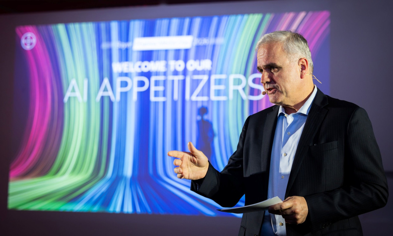 Πρόεδρος Bayer στο Newsbomb: Γιατί να μην πληρώνουν παραπάνω κάποιες χώρες της Ευρώπης για φάρμακα;