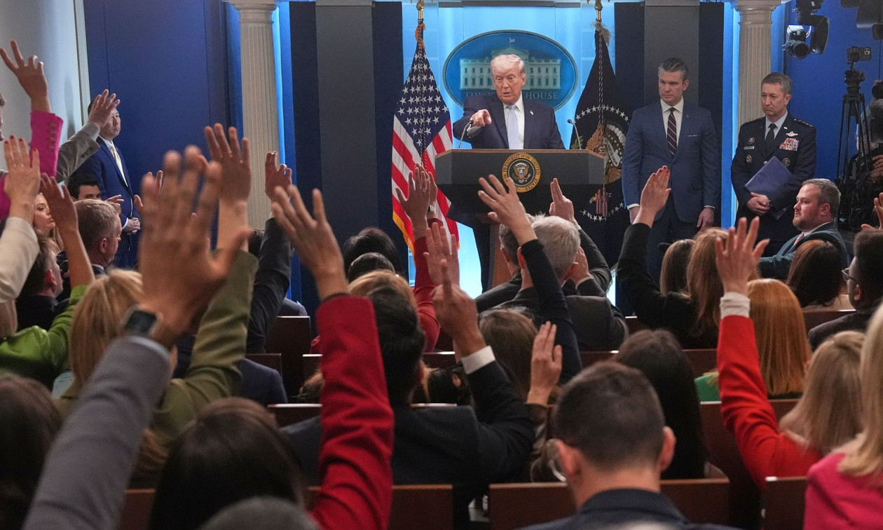 «Ολική καταστροφή υποδομών»: Τι θα συμβεί αν η απειλή του Τραμπ πραγματοποιηθεί; Τα τρία σενάρια