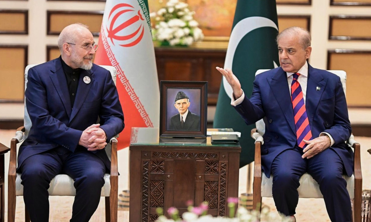 Financial Times: Σε αδιέξοδο οι διαπραγματεύσεις για τα Στενά του Ορμούζ - Γιατί επιμένουν οι Ιρανοί