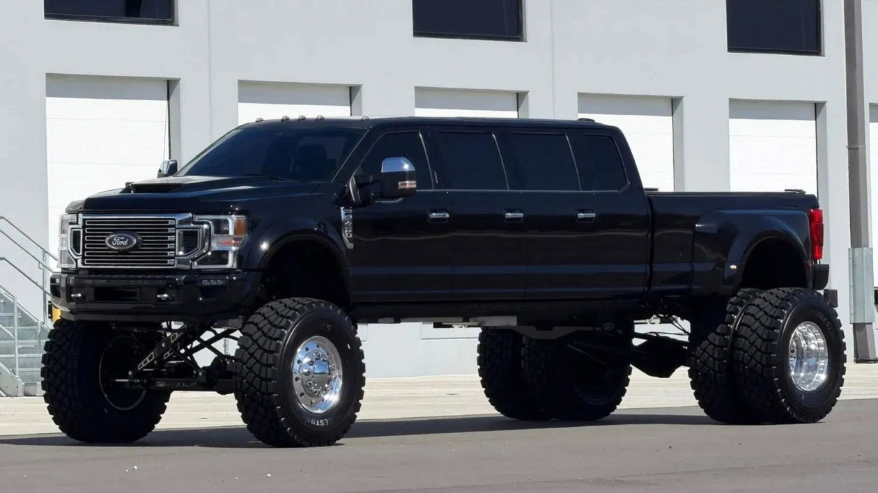 Ένα Ford F-450 με έξι πόρτες και κατανάλωση τζετ!