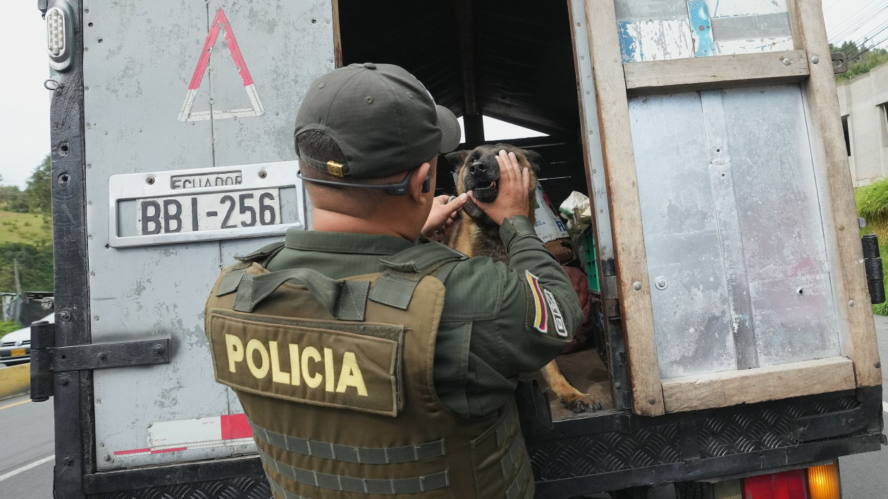 Η Κολομβία ανταποδίδει στον Ισημερινό τους τελωνειακούς δασμούς 100%