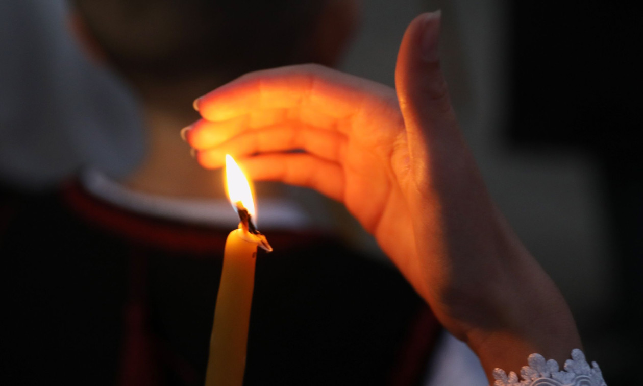 Τα μηνύματα των πολιτικών αρχηγών για το Πάσχα