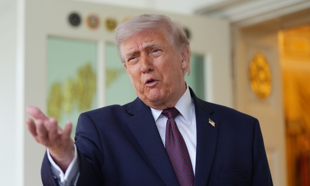 Τραμπ: Ο αποκλεισμός ξεκίνησε - Το Ιράν θέλει να καταλήξει σε συμφωνία «με κάθε κόστος