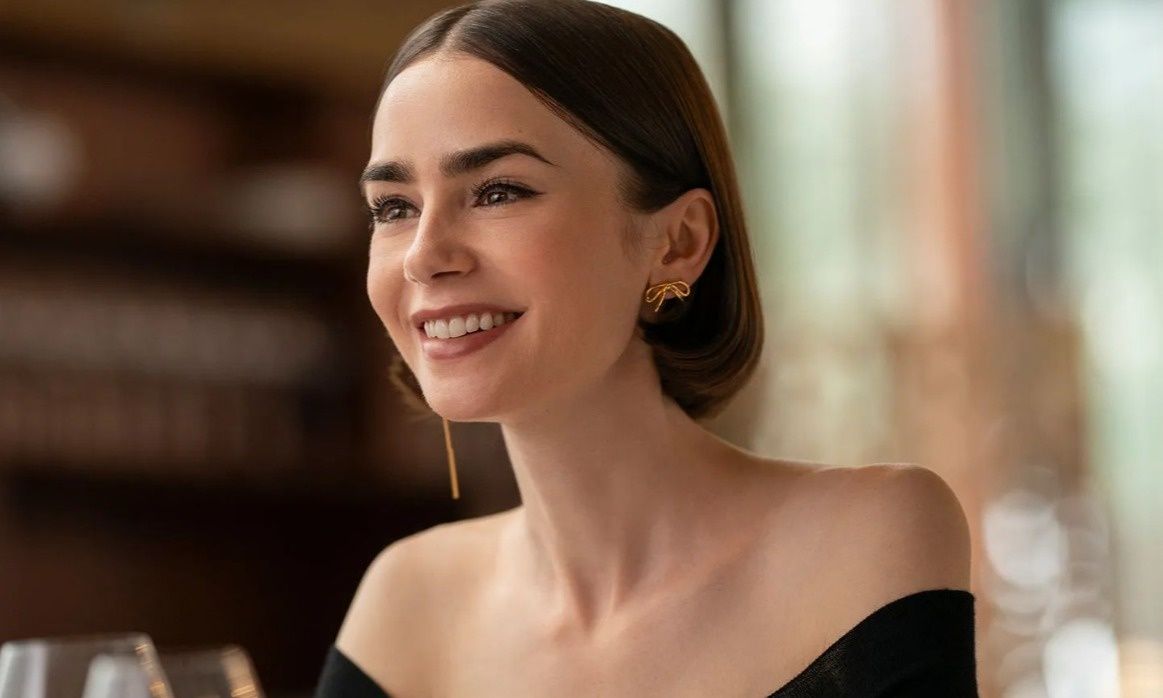 Η «Emily in Paris» ετοιμάζει «βαλίτσες» για Ελλάδα και Μονακό