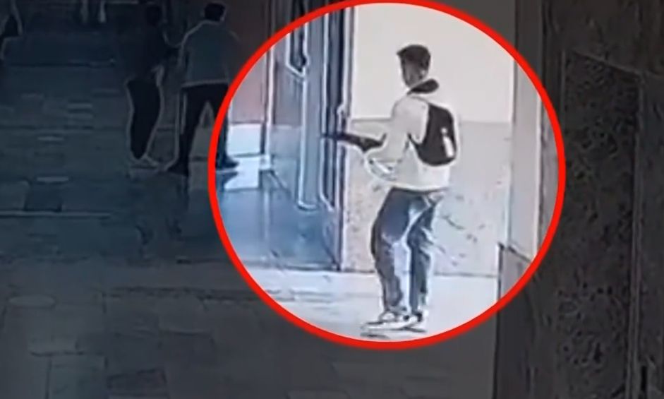 Τουρκία: Η στιγμή που ο 19χρονος εισβάλλει στο σχολείο και ανοίγει πυρ προτού αυτοκτονήσει