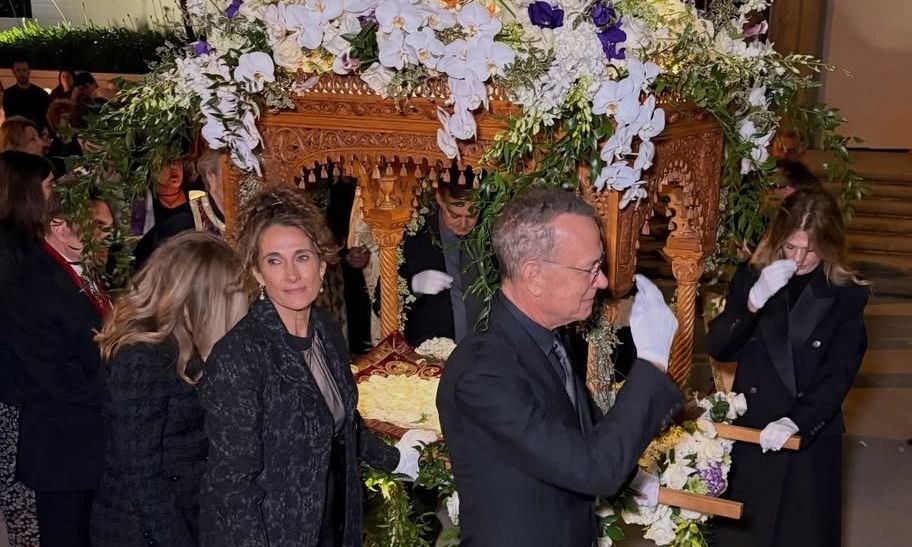 Ο Τομ Χανκς μετέφερε τον Επιτάφιο σε εκκλησία του Λος Άντζελες