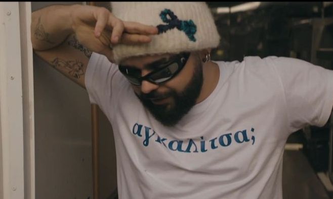 Akylas: Έκανε guest εμφάνιση σε τηλεοπτική σειρά της ΕΡΤ