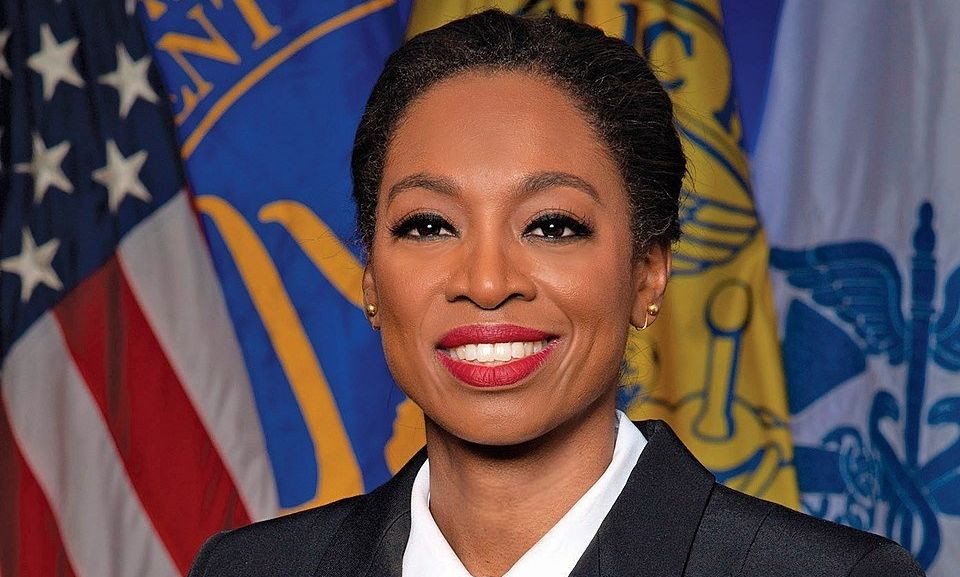 Έρικα Σβαρτς; Η επιλογή του Τραμπ για νέα διευθύντρια του CDC