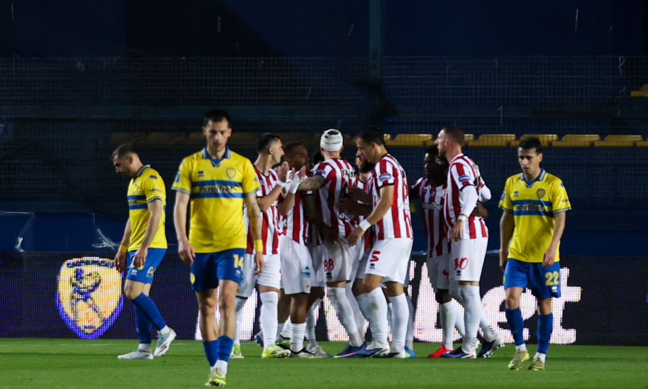 Παναιτωλικός - Πανσερραϊκός 2-3: Ζωντανά... για την παραμονή τα «Λιοντάρια»